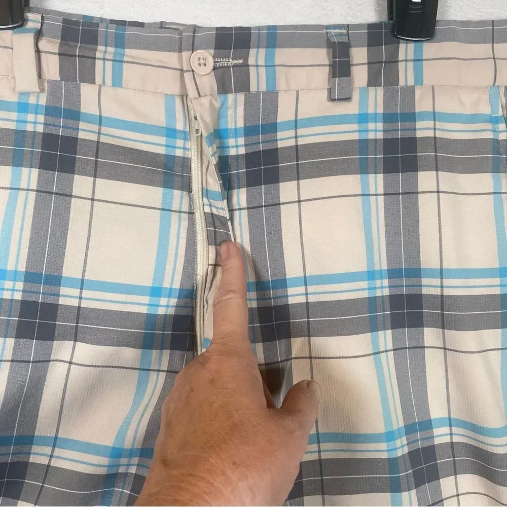 Snake Eyes Dry 18 Plaid Shorts Size 38